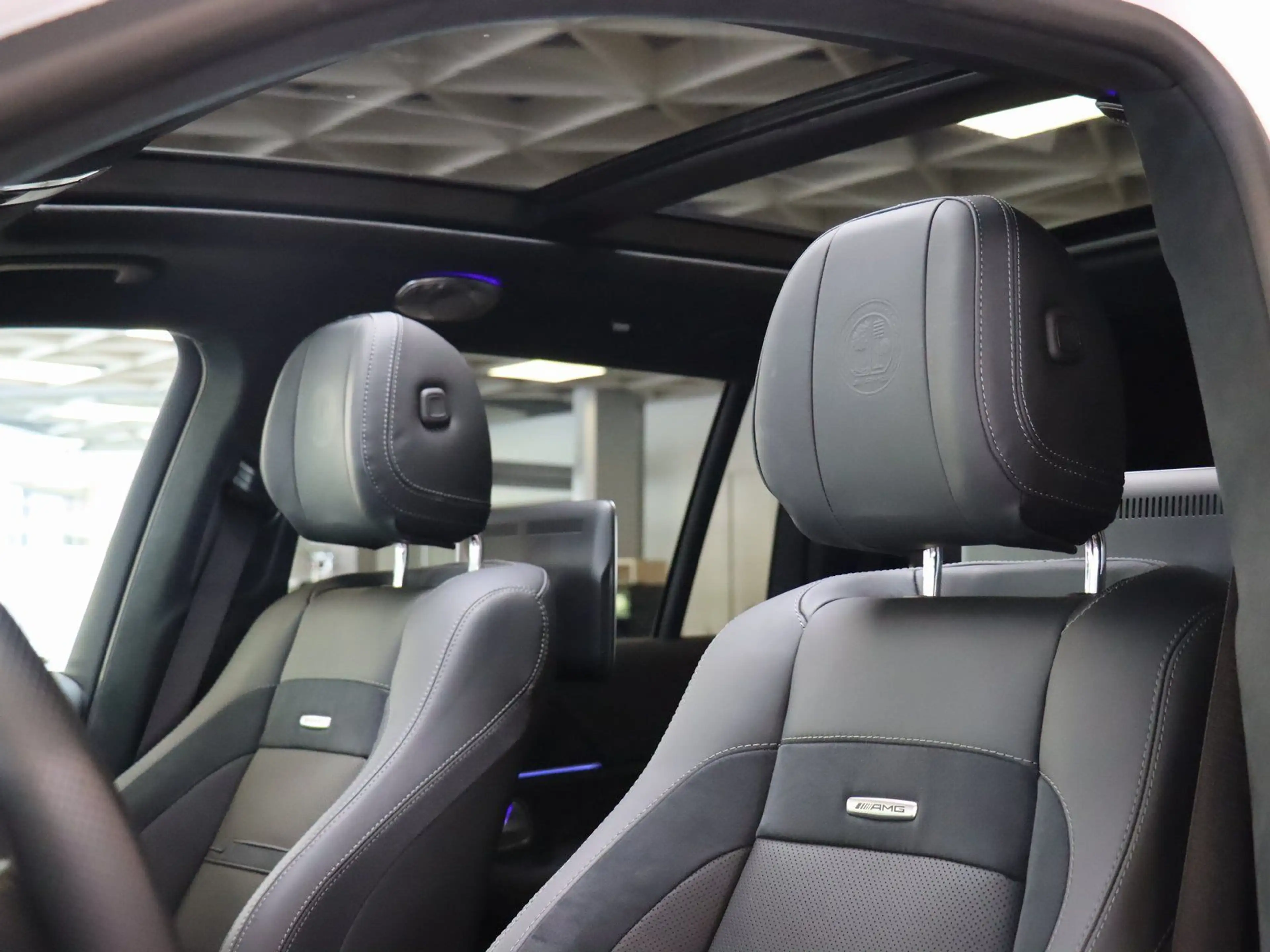 Mercedes-Benz GLS 63 AMG AMG 4M+ Premium-Plus/Fahrassi/HUD/Pano — photo 12