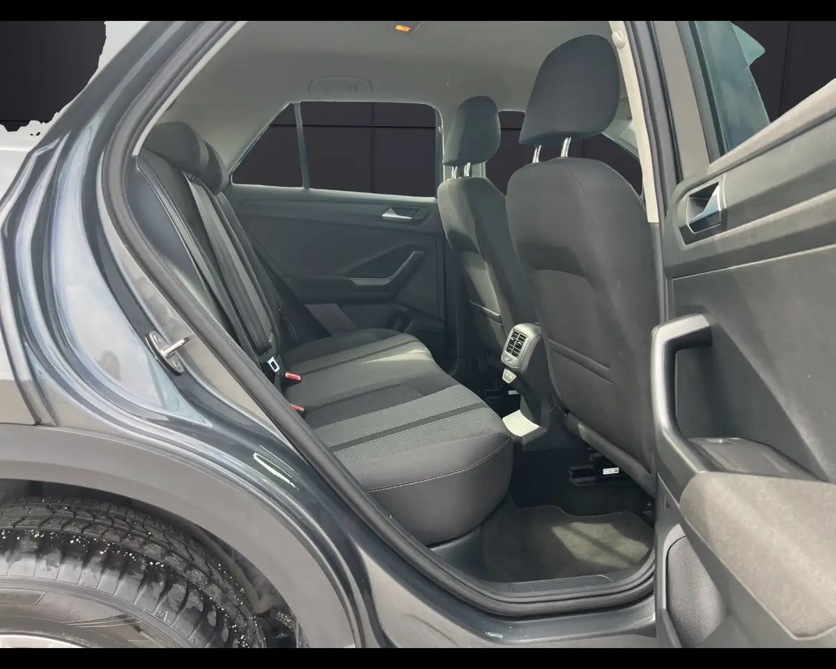Volkswagen T-Roc 1.0 TSI Life 18