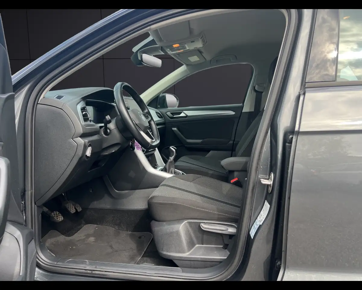 Volkswagen T-Roc 1.0 TSI Life 9