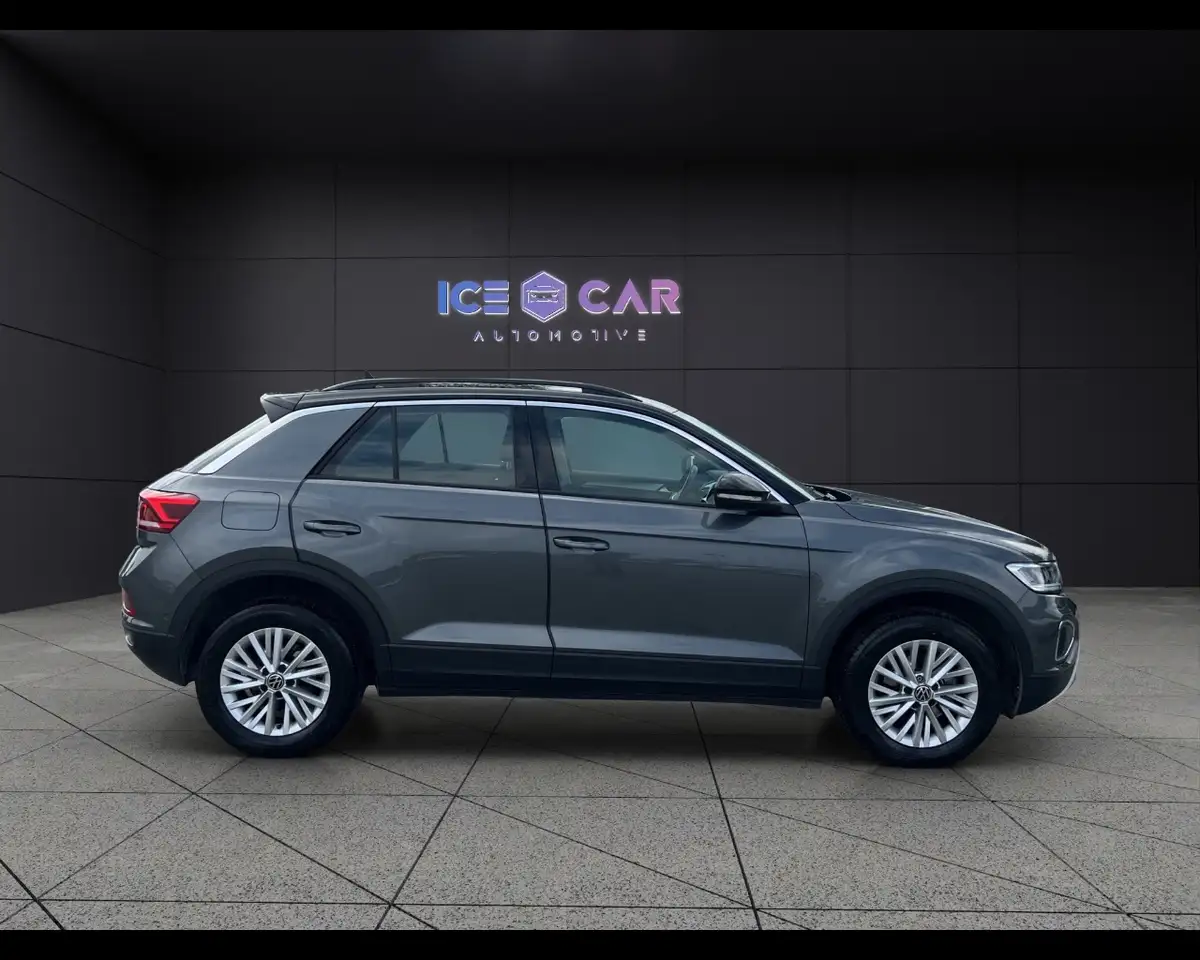 Volkswagen T-Roc 1.0 TSI Life 4
