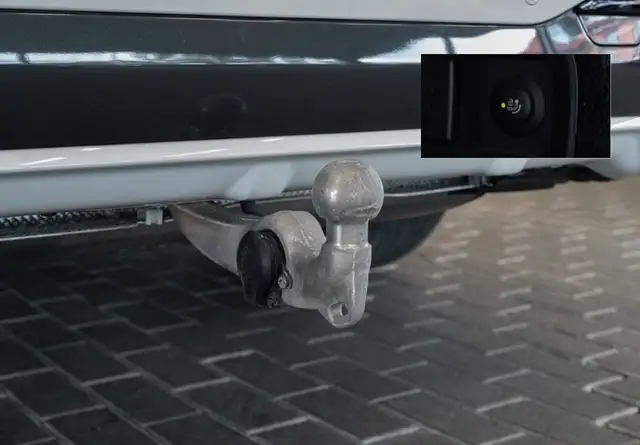 BMW X7 view 11