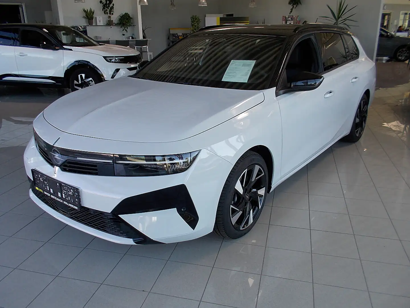 Opel Astra ST 1,2 Turbo MHEV GS Aut. Weiß - 1
