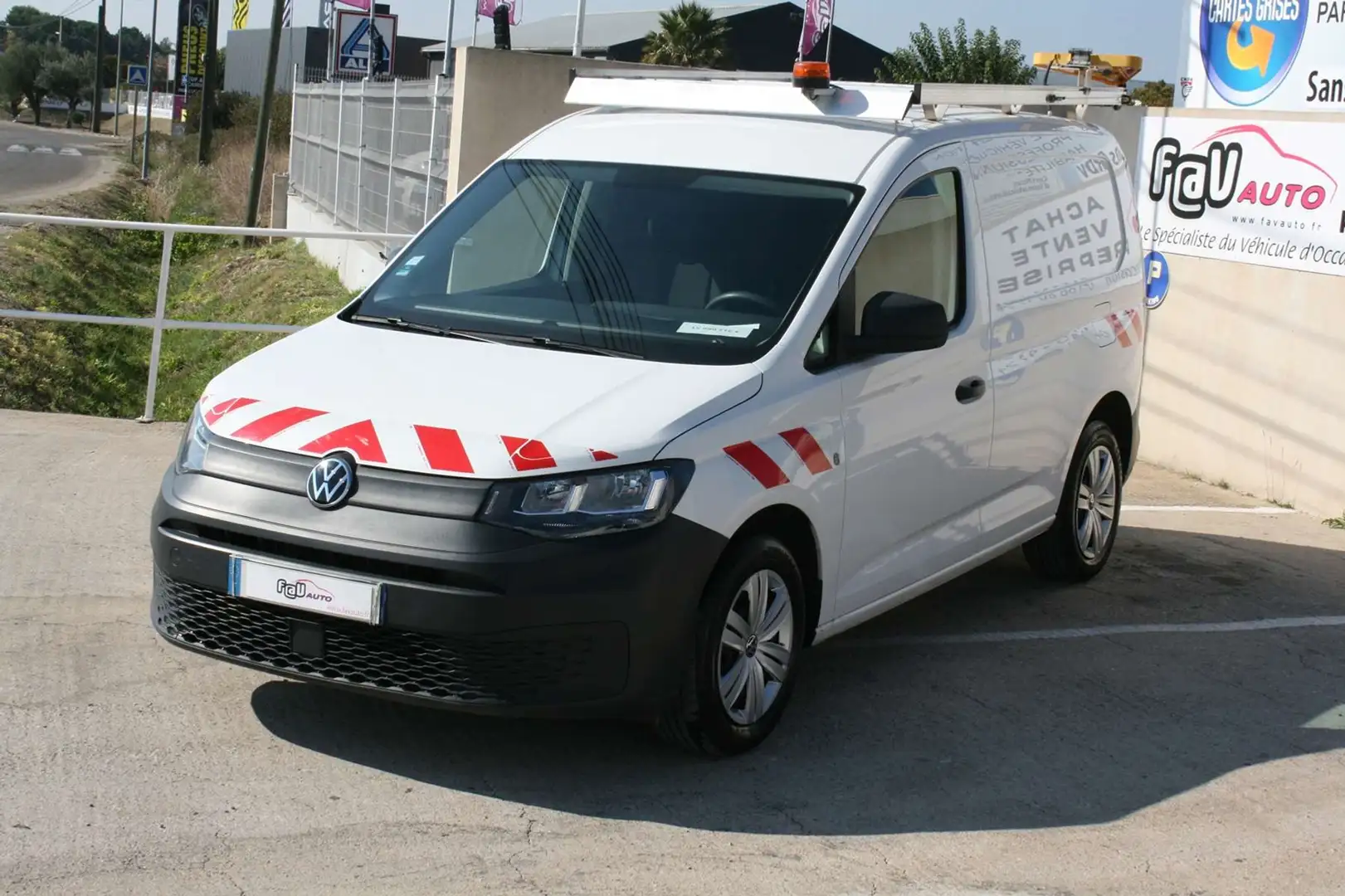 Volkswagen Caddy 2.0 TDI 102CH BUSINESS Blanc - 1