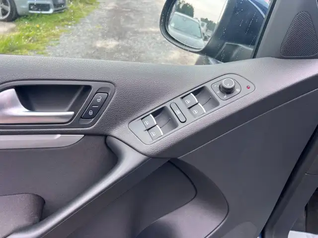 Volkswagen Tiguan view 19