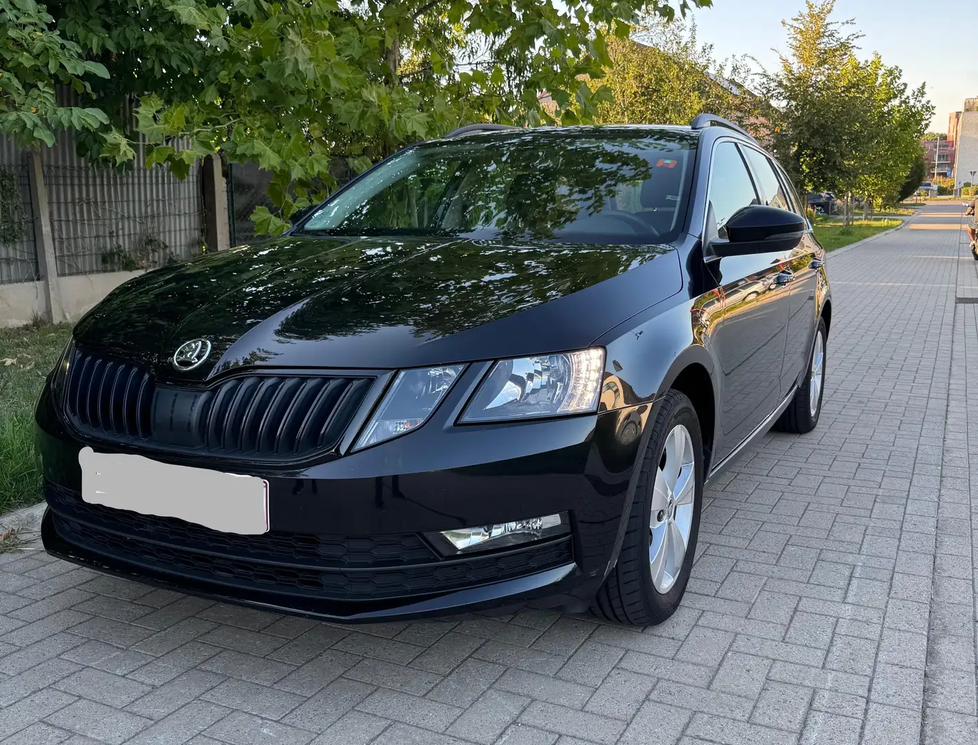 Skoda Octavia 1.5 TSI G-TEC Noir - 1
