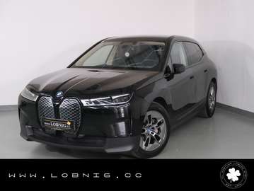 iX Xdrive 40 | AHK | 360° | 1. Besitz