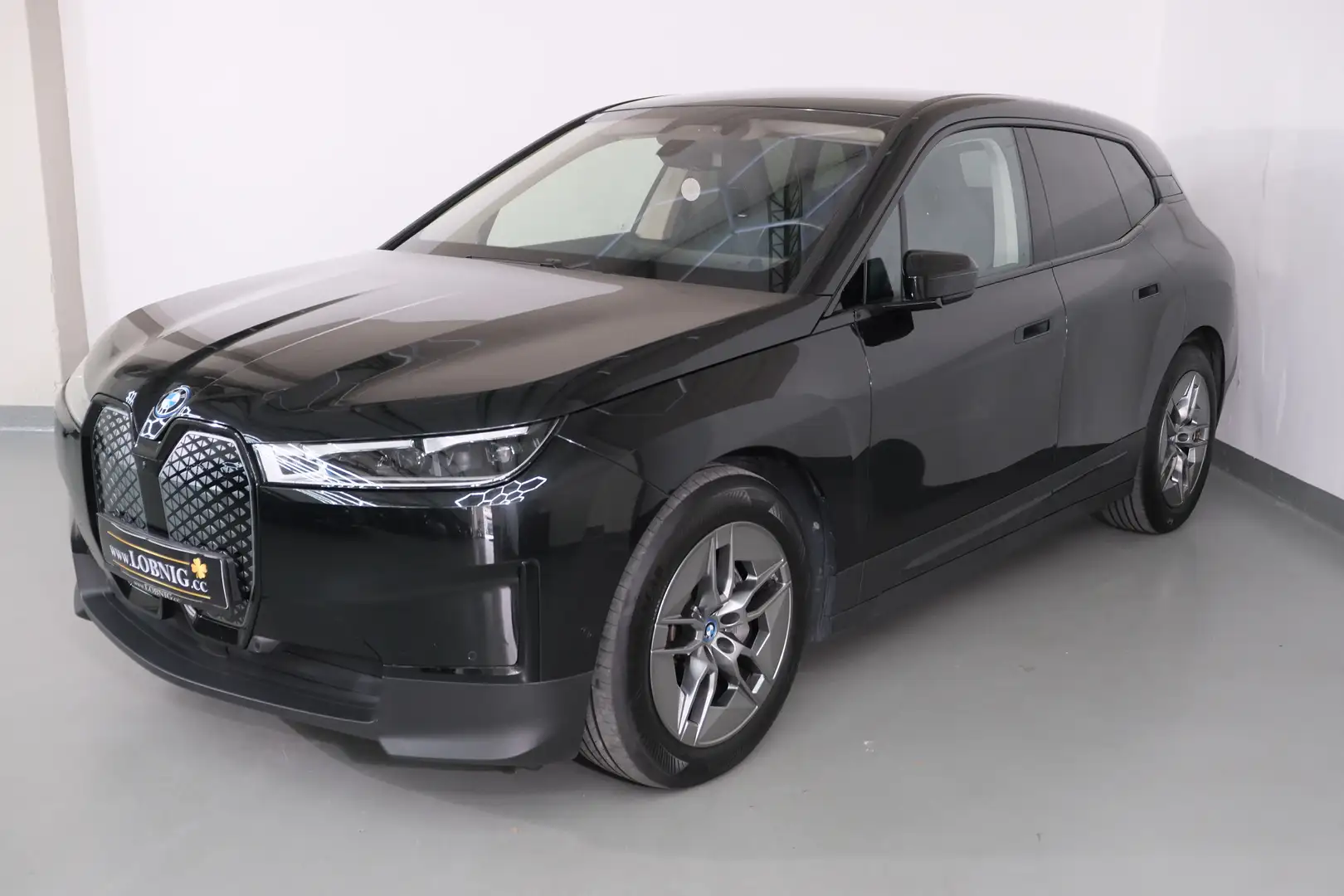 BMW iX iX Xdrive 40 | AHK | 360° | 1. Besitz Schwarz - 2
