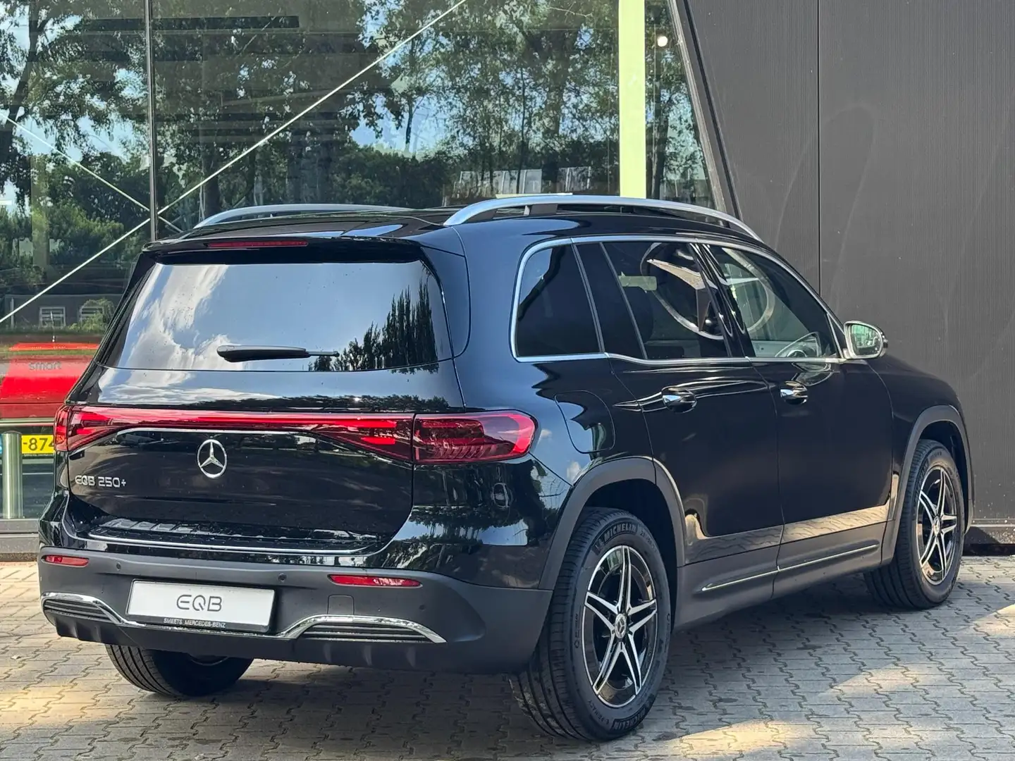 Mercedes-Benz EQB 250 250+ AMG Line 71 kWh Negro - 2