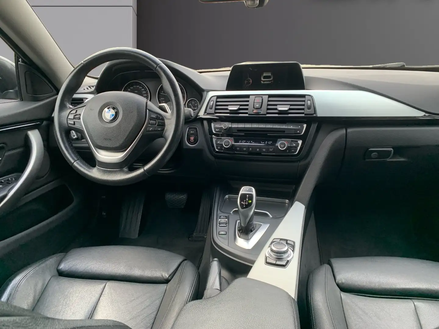 BMW 420 Gran Coupé 420d Boite AUTO Noir - 2