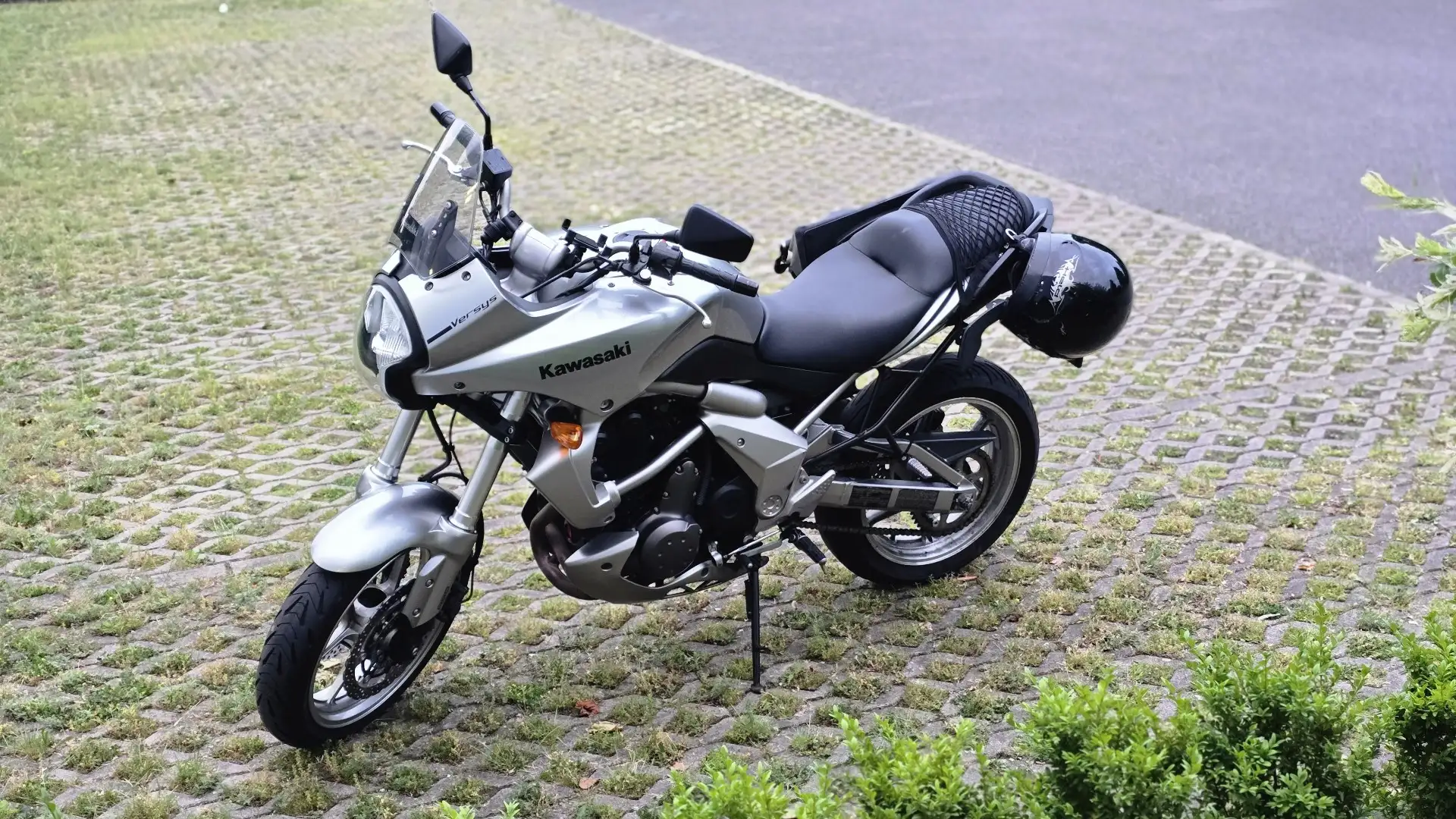 Kawasaki Versys 650 Gri - 1