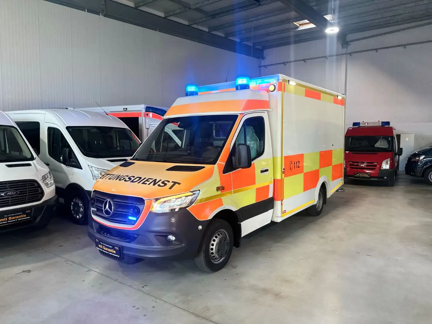 Mercedes-Benz Sprinter III KOFFER RWD 519CDI*RTW*RETTUNGSWAGEN Weiß - 2