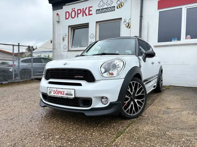 MINI John Cooper Works Countryman Scheckheft 2. Hand