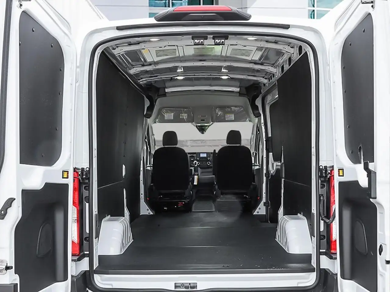 Ford Transit Cargo Van снимка Ford Transit Cargo Van