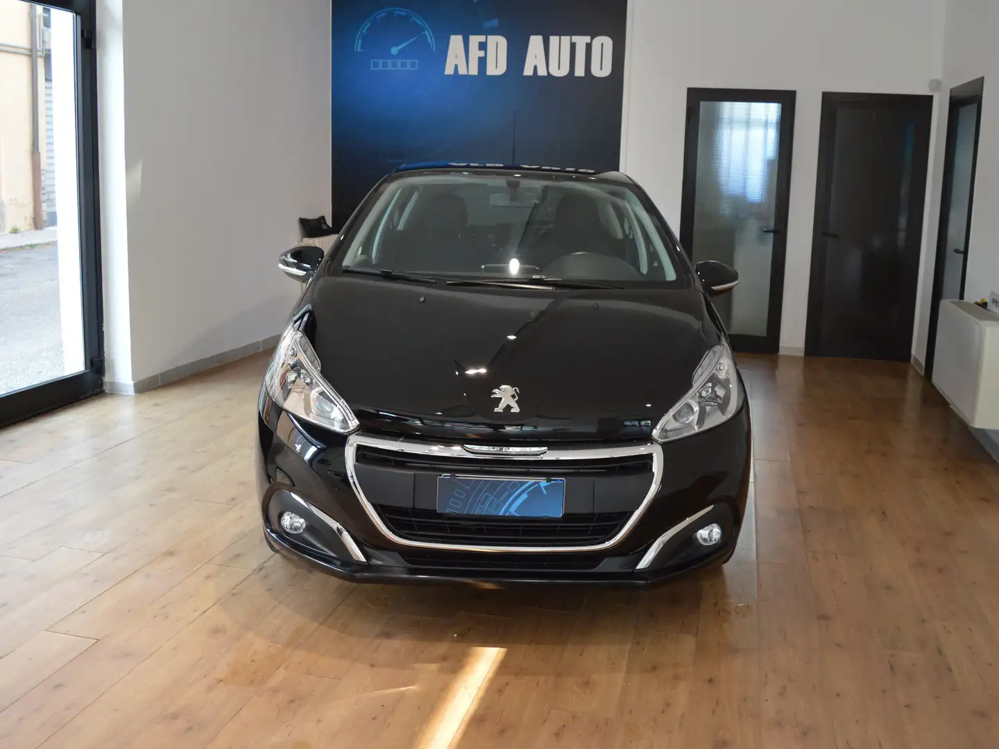 Peugeot 208 5p 1.2 puretech Active 82cv Negro - 1