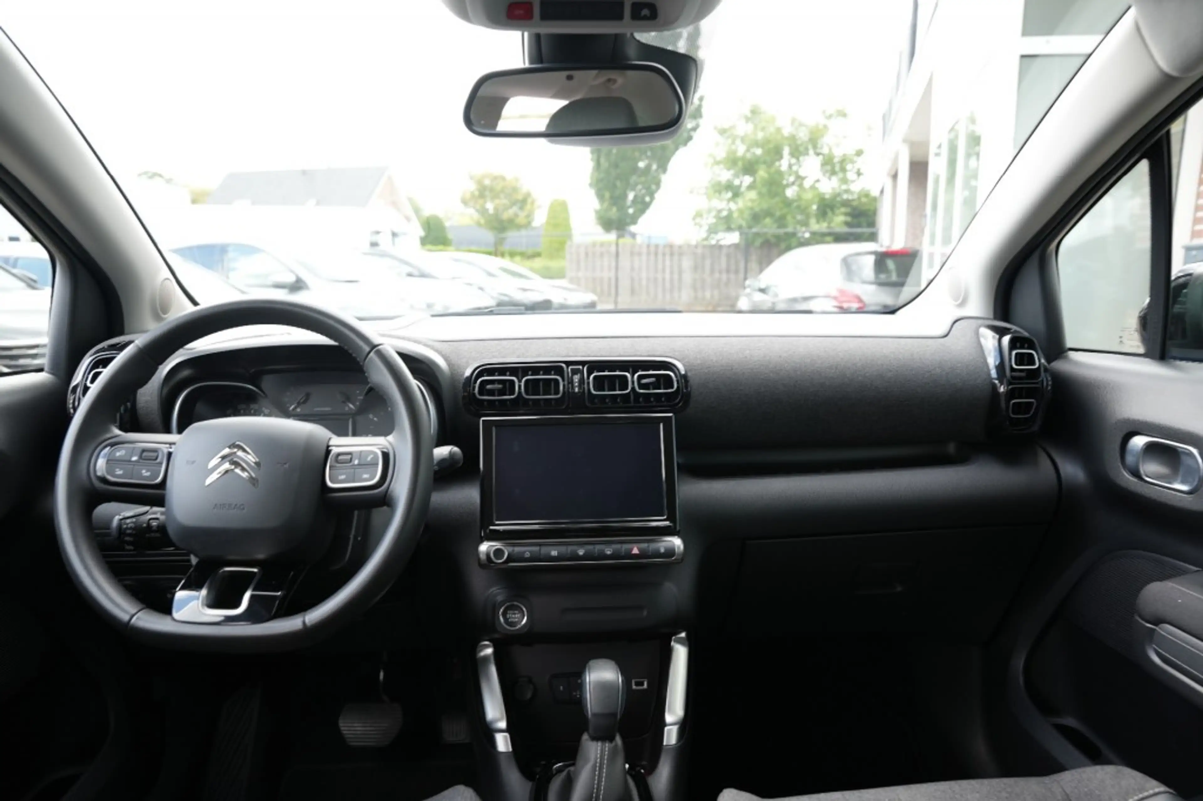 Citroen C3 Aircross 1.2 PT S&S SHINE, Stoelen, headup, navi, Carplay — photo 21