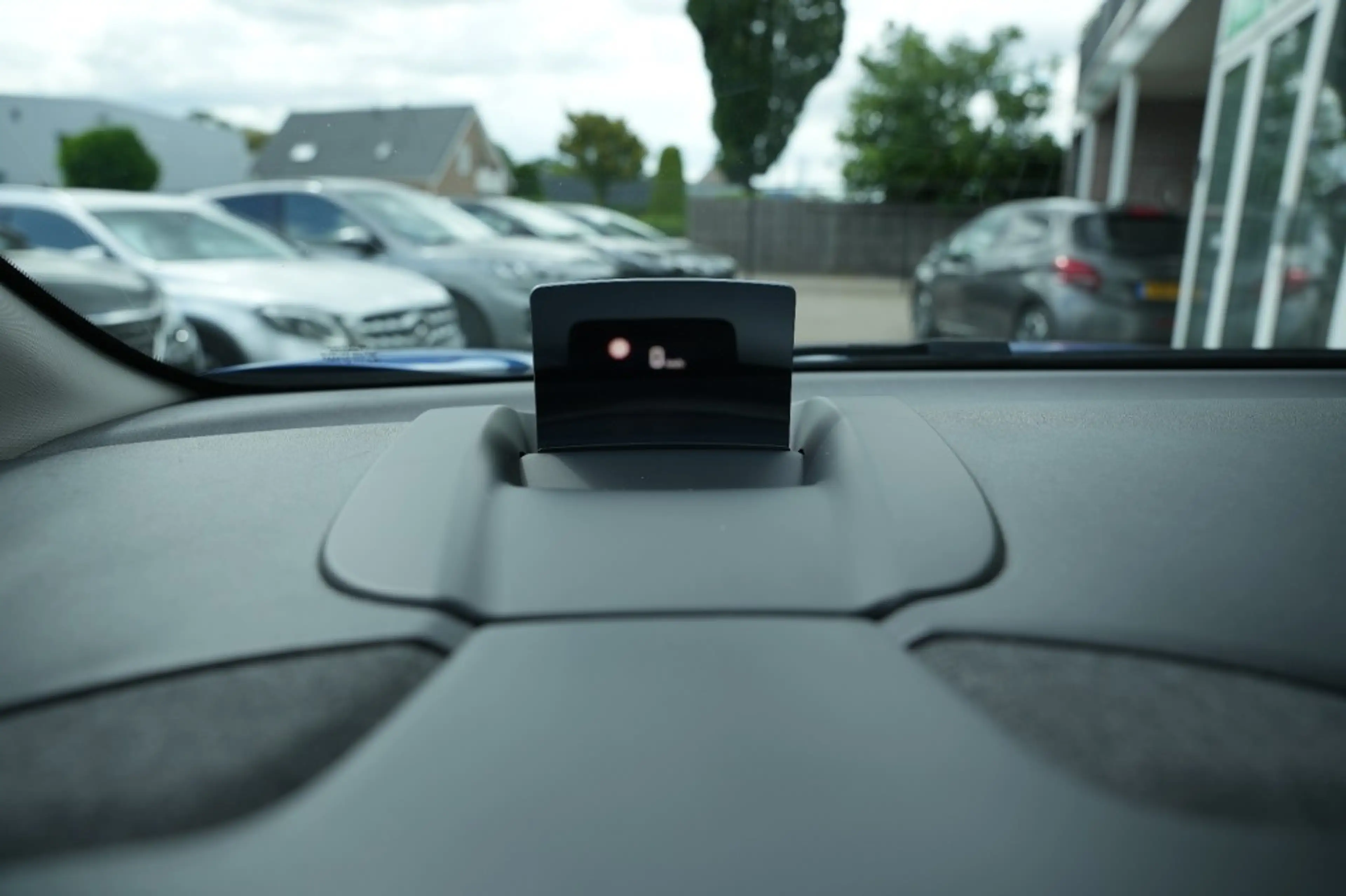 Citroen C3 Aircross 1.2 PT S&S SHINE, Stoelen, headup, navi, Carplay — photo 9
