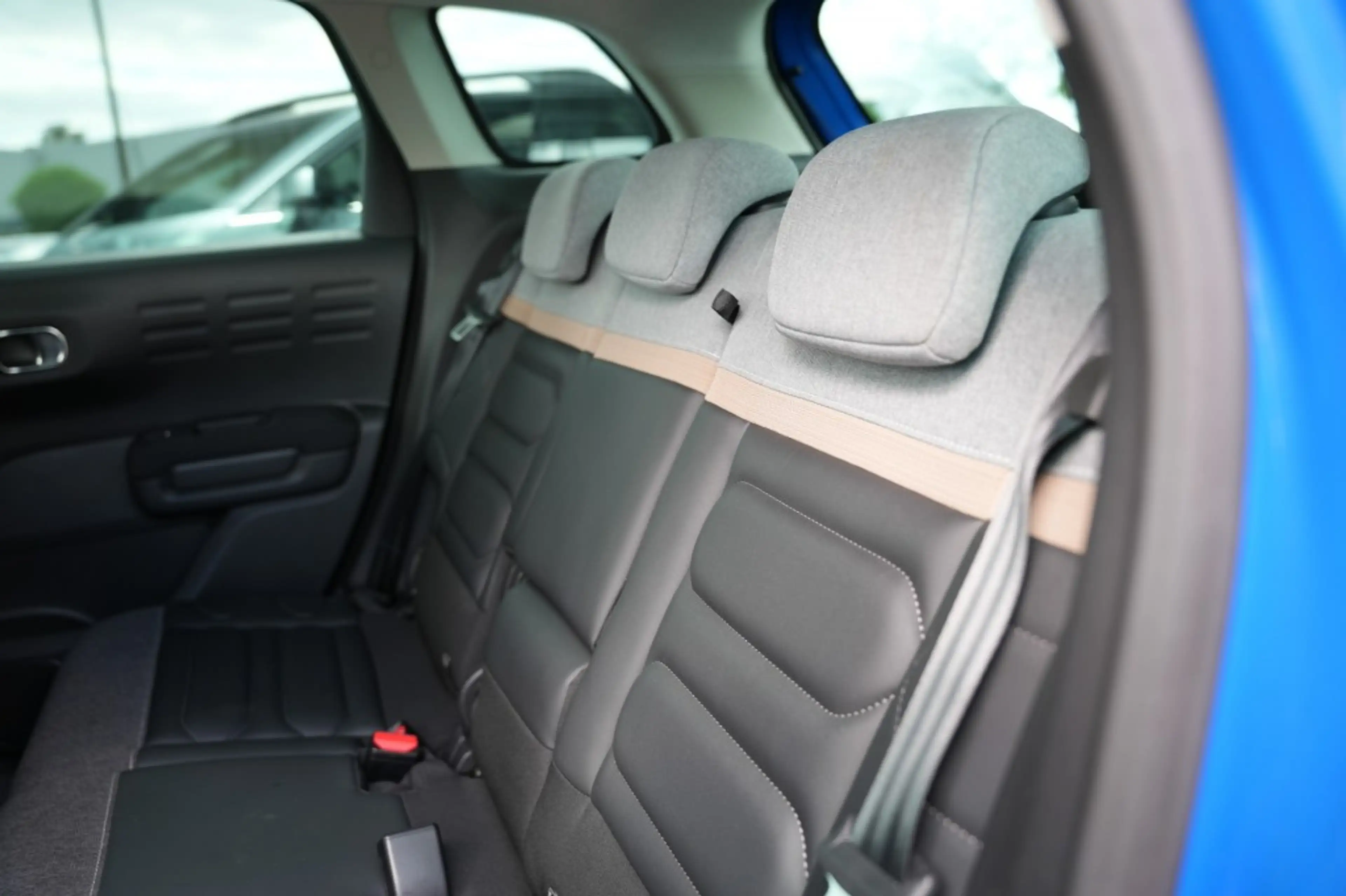 Citroen C3 Aircross 1.2 PT S&S SHINE, Stoelen, headup, navi, Carplay — photo 19