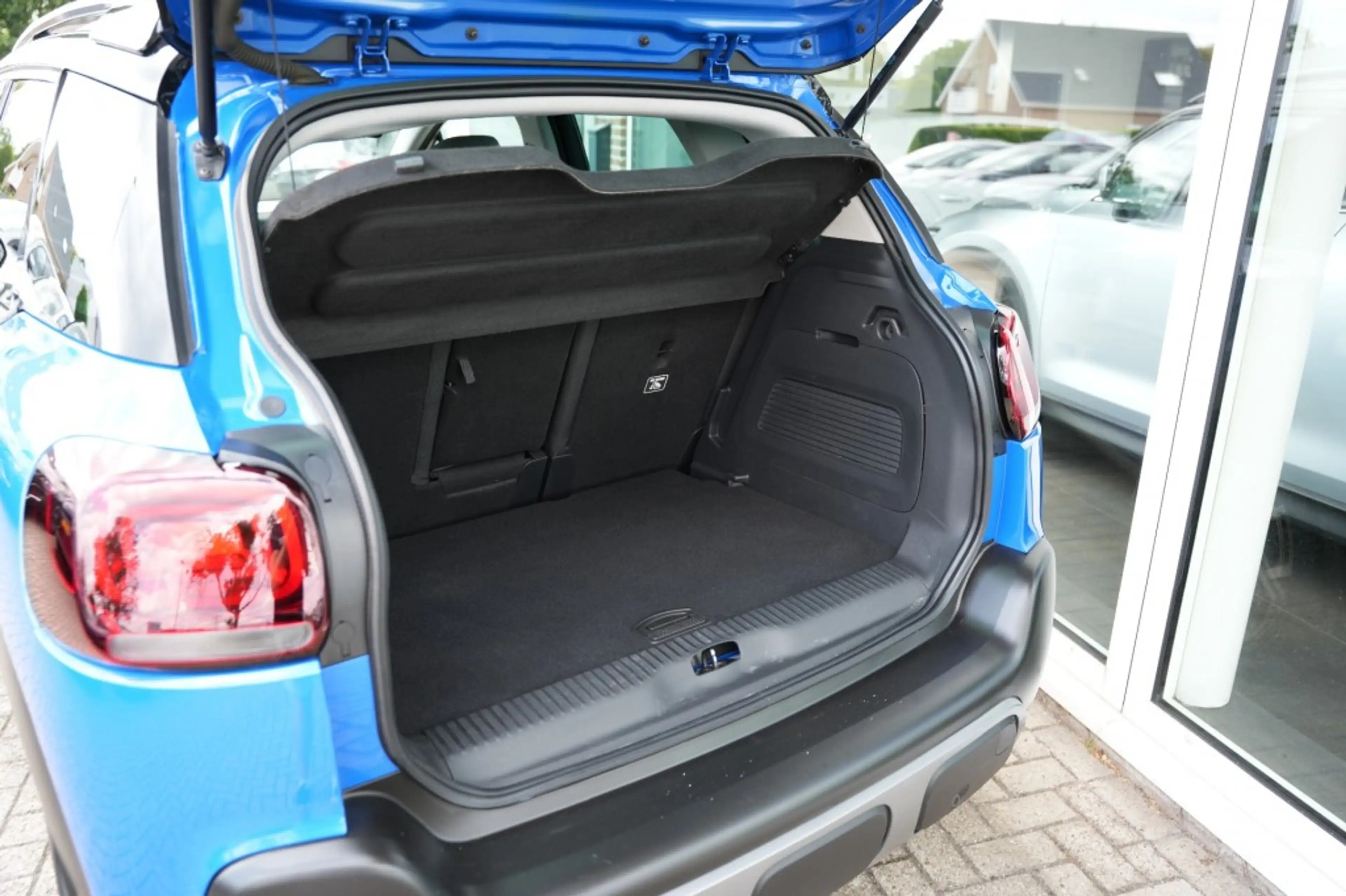 Citroen C3 Aircross 1.2 PT S&S SHINE, Stoelen, headup, navi, Carplay — photo 17