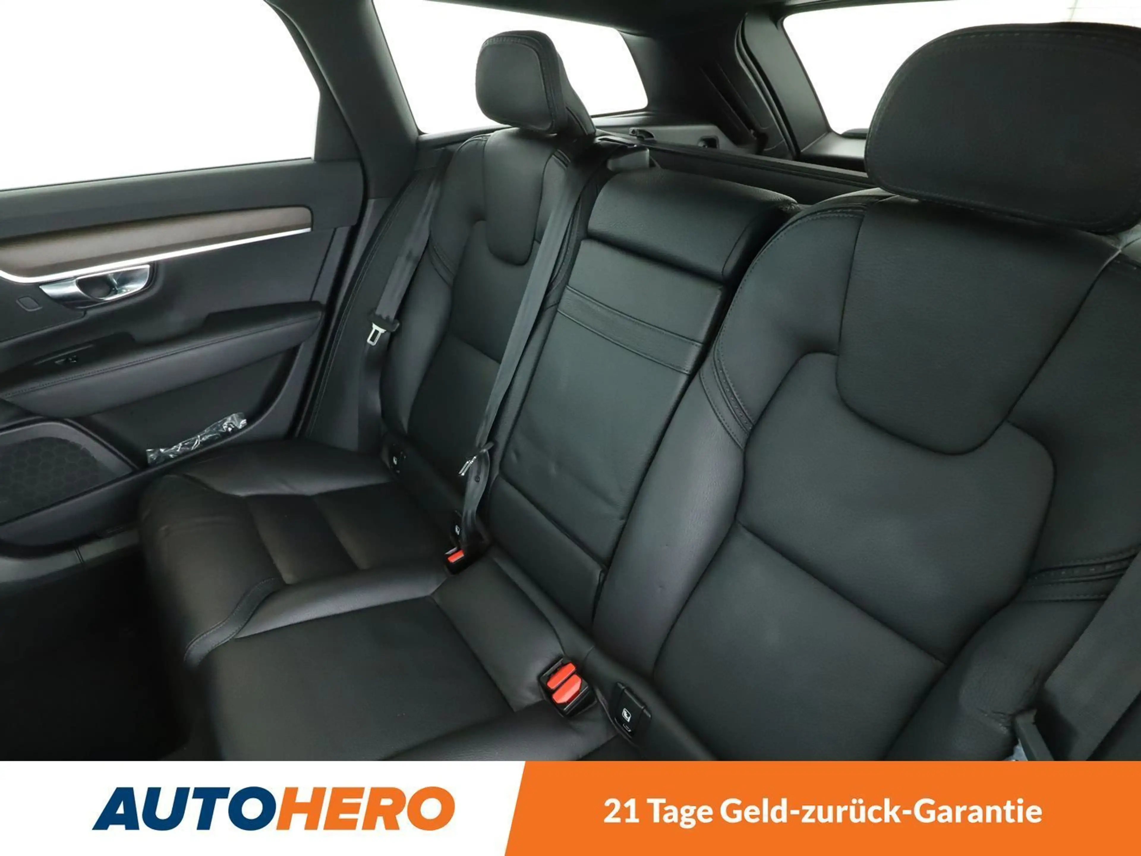 Volvo V90 Cross Country 2.0 D5 Pro AWD Aut*NAVI*LED*ACC*PDC*SHZ* — photo 15