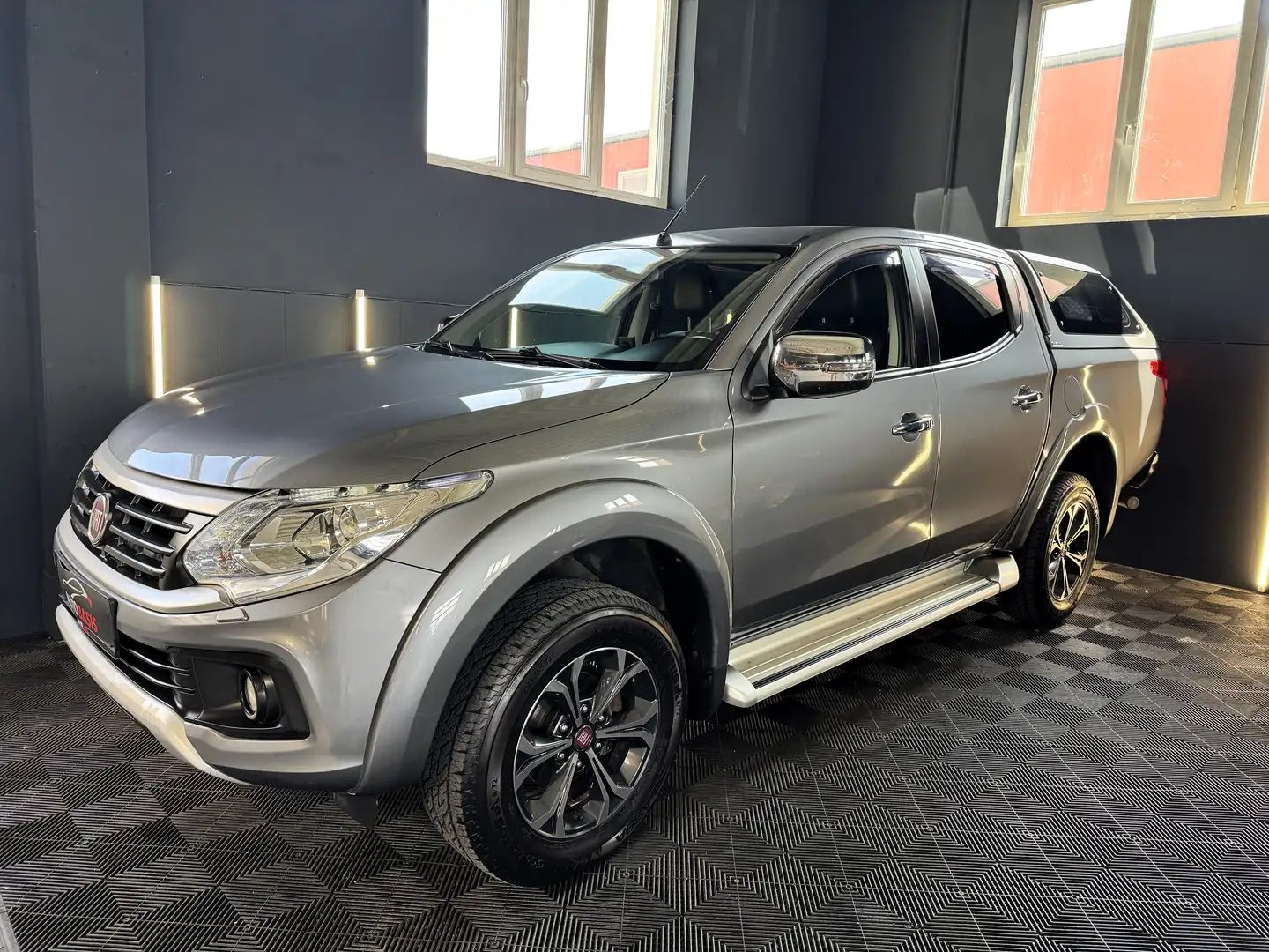 Fiat Fullback 4x4 DK Cross Plus Aut. 1.Besitz/Leder/Kamera/AHK Grau - 2