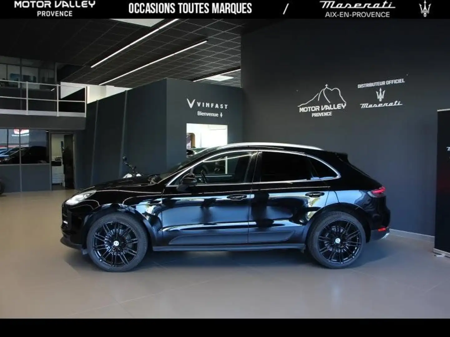 Porsche Macan 2.0 245ch PDK Schwarz - 2