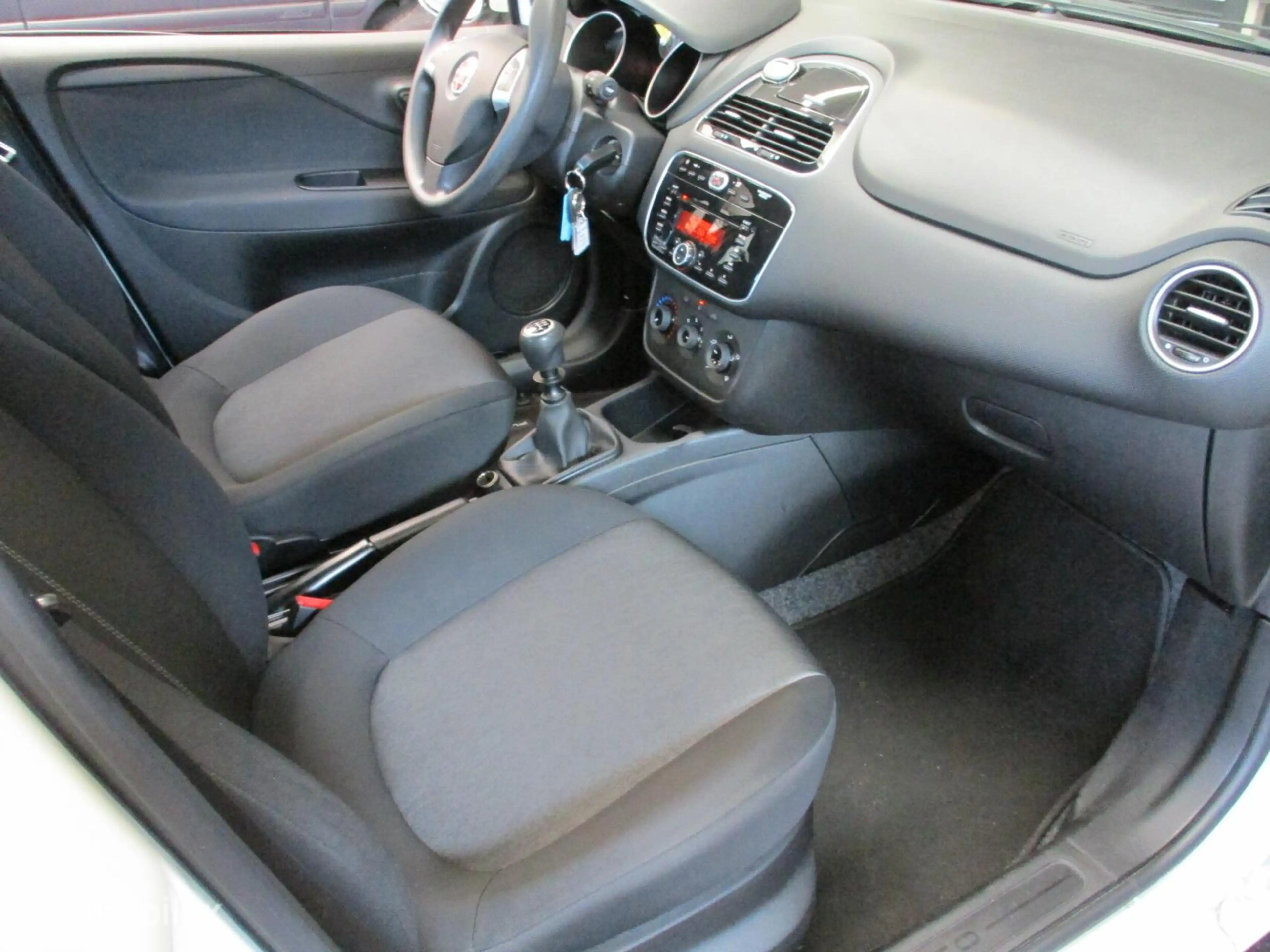 Fiat Punto Evo 1.2 Street — photo 13