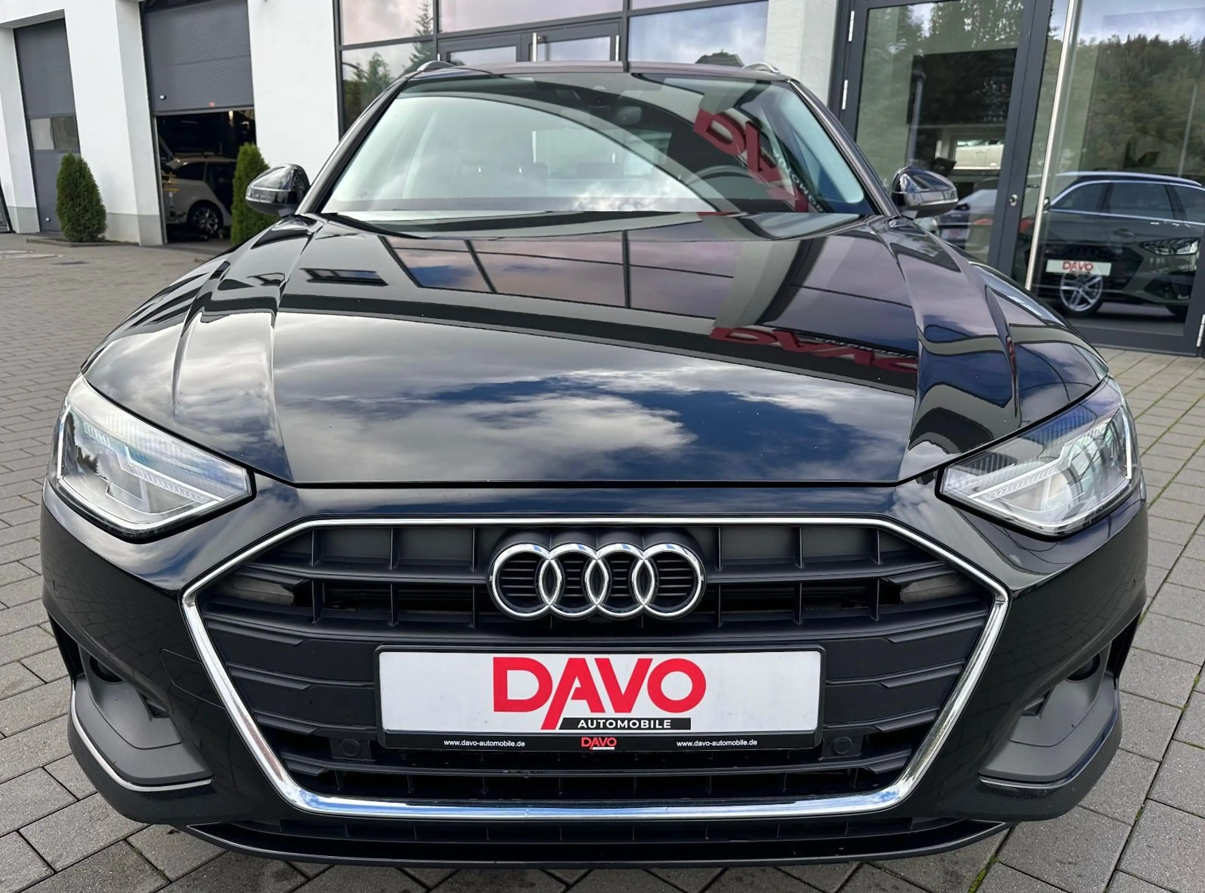 Audi A4 Avant 35 TDI Advanced S-tronic/AHK/LED — photo 9