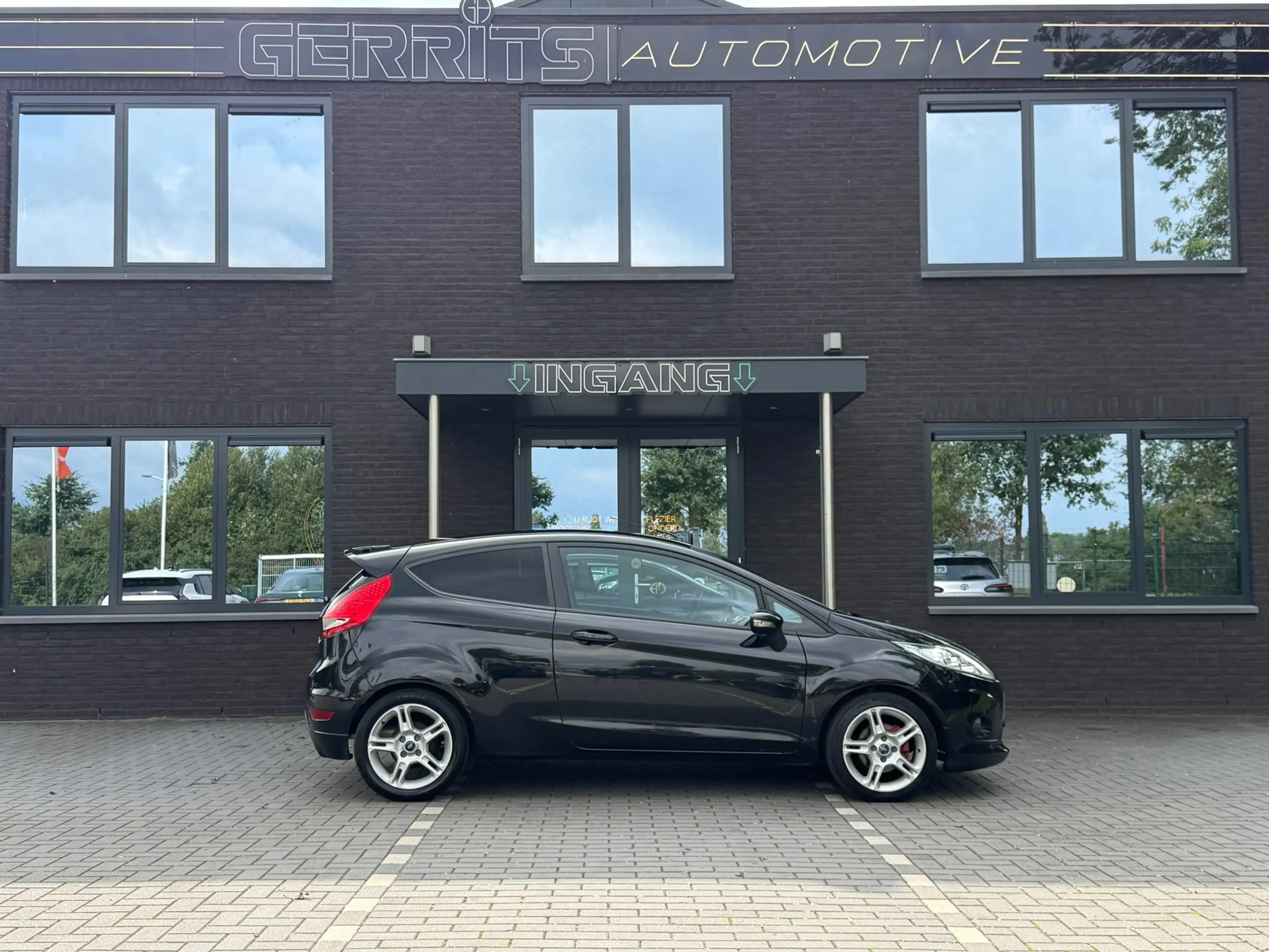 Ford Fiesta 1.4 Trend ST-Line | Airco | Sportieve uitvoering. — photo 6