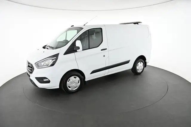 Ford Transit Custom view 3