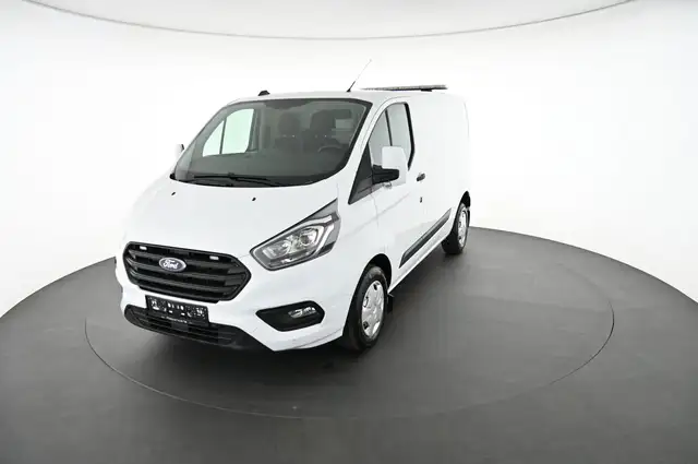 Ford Transit Custom view 11