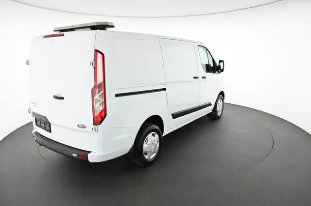 Ford Transit Custom view 2