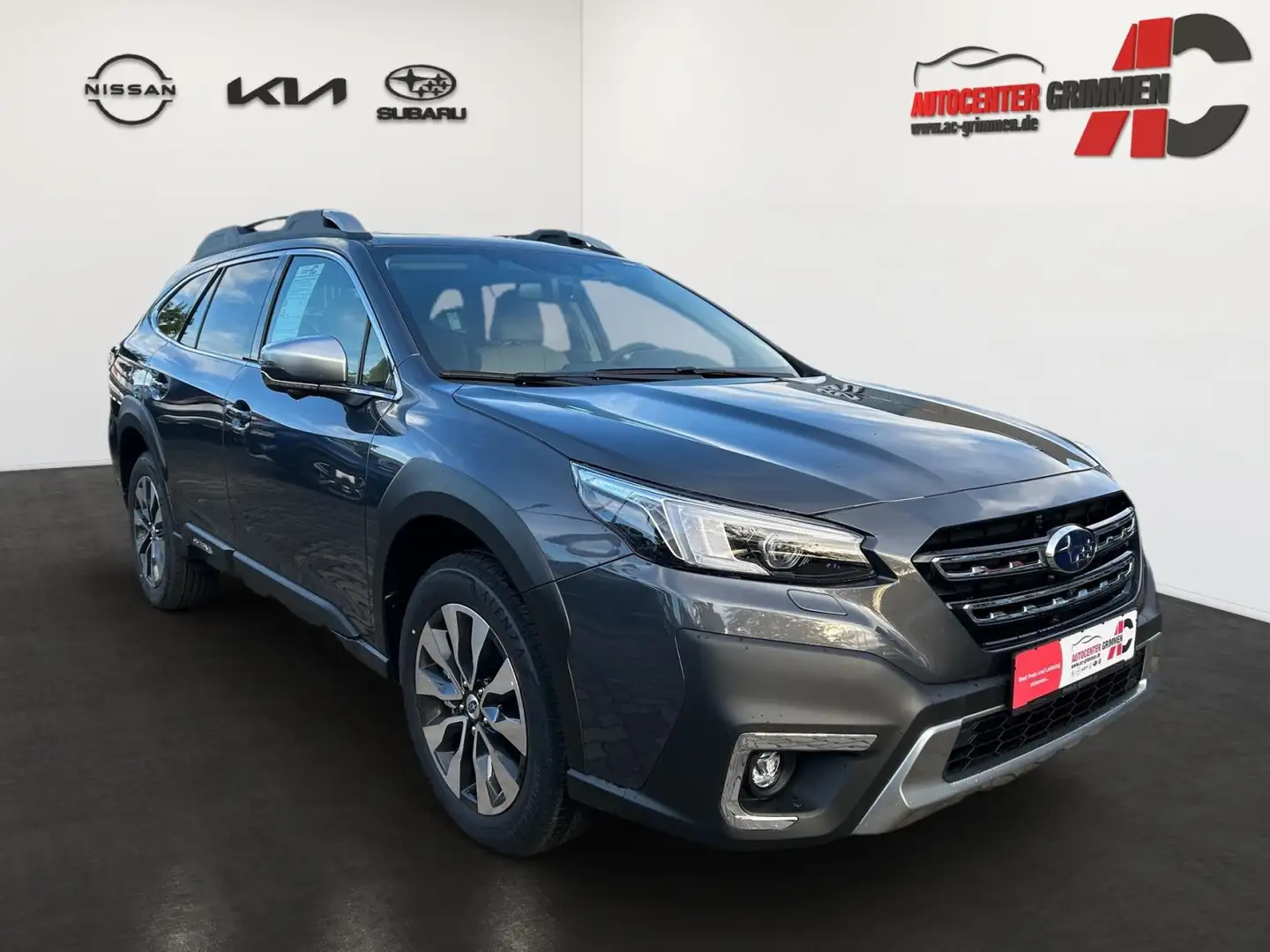 Subaru OUTBACK Outback 2.5i Platinum Lineartronic Šedá - 2