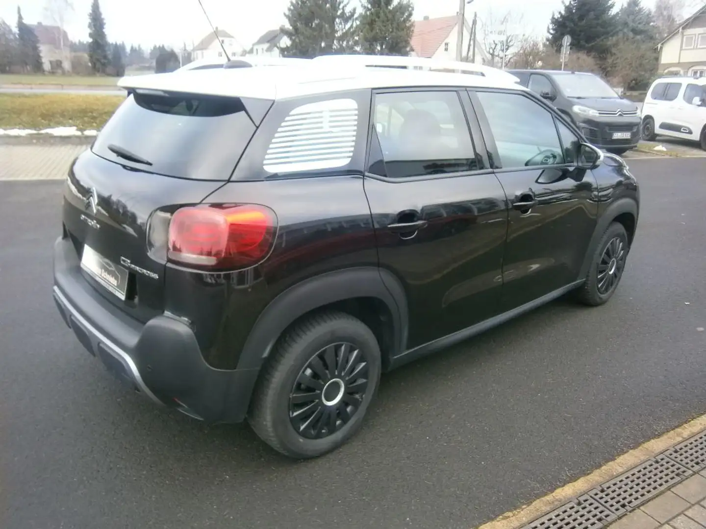 Citroen C3 Aircross PureTech 110 Stop & Start Shine Schwarz - 2