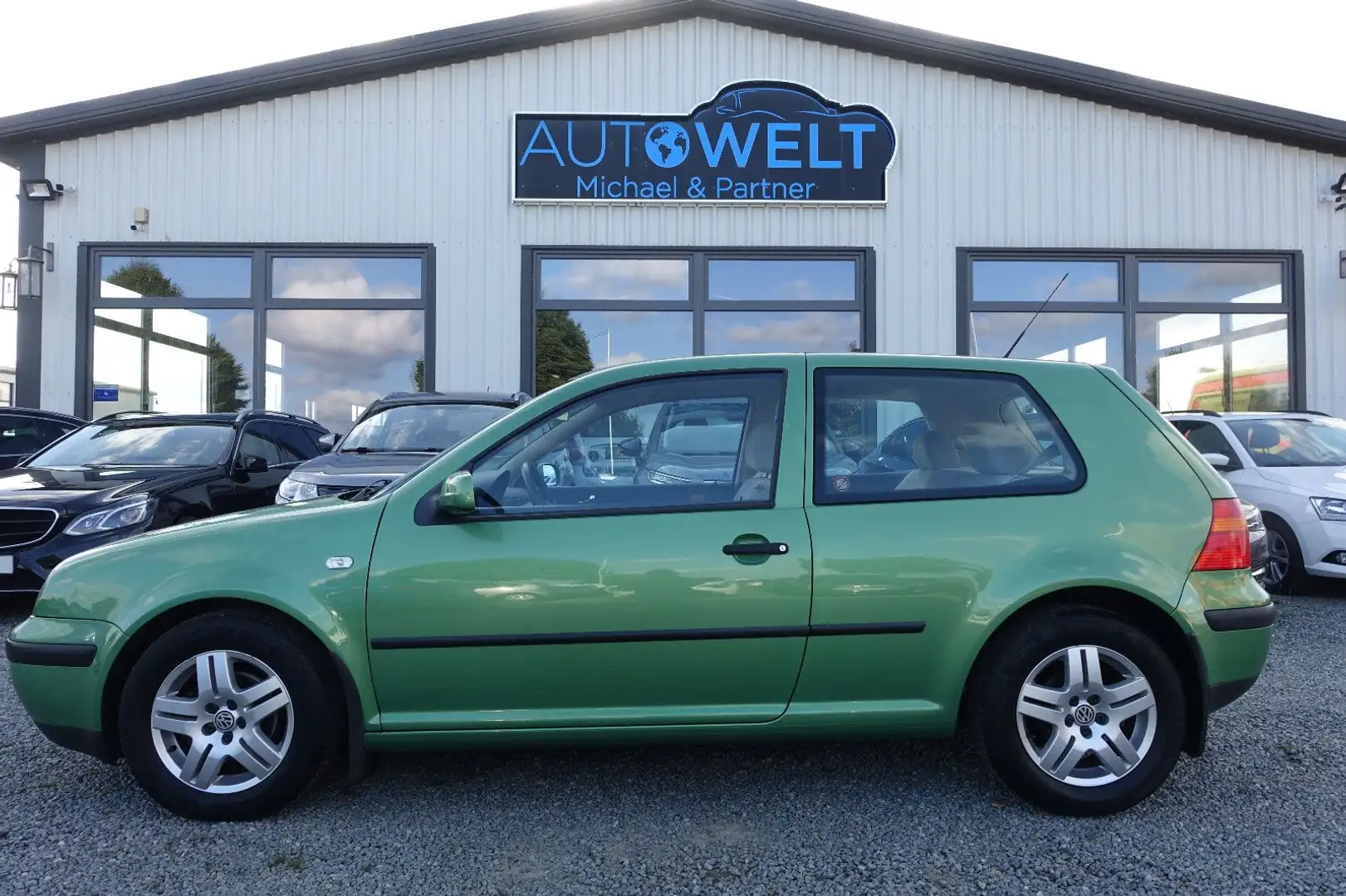 Volkswagen Golf 4 1.4 lück.Scheckheft Insp+Zahnr+TÜV Neu Verde - 1