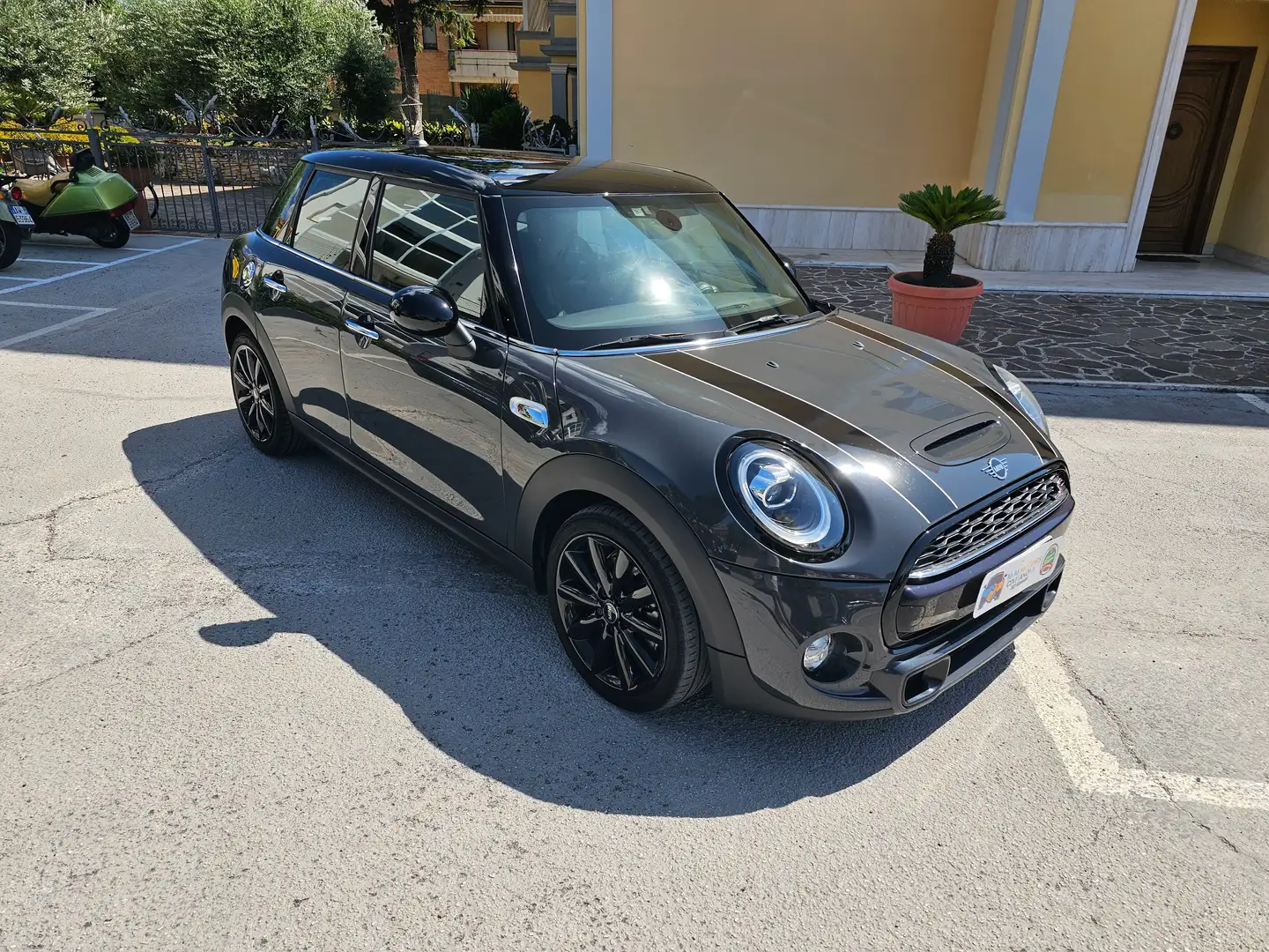 MINI Cooper SD 5p 2.0  XL auto Grigio - 2