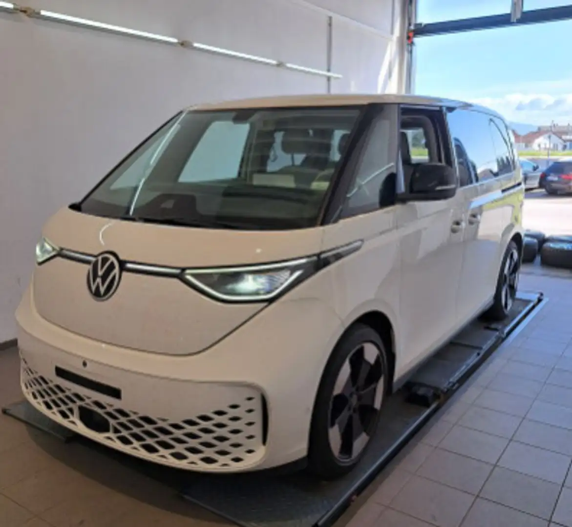 Volkswagen ID. Buzz Pro KR | NAVI | AHK | ACC | LED | Blanc - 2
