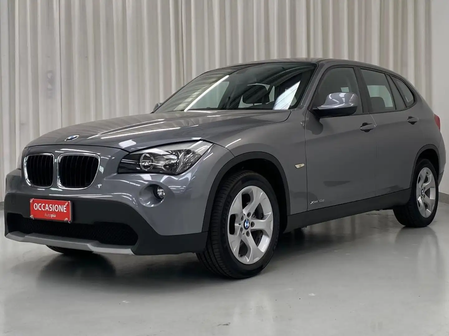 BMW X1 xdrive18d Gris - 1