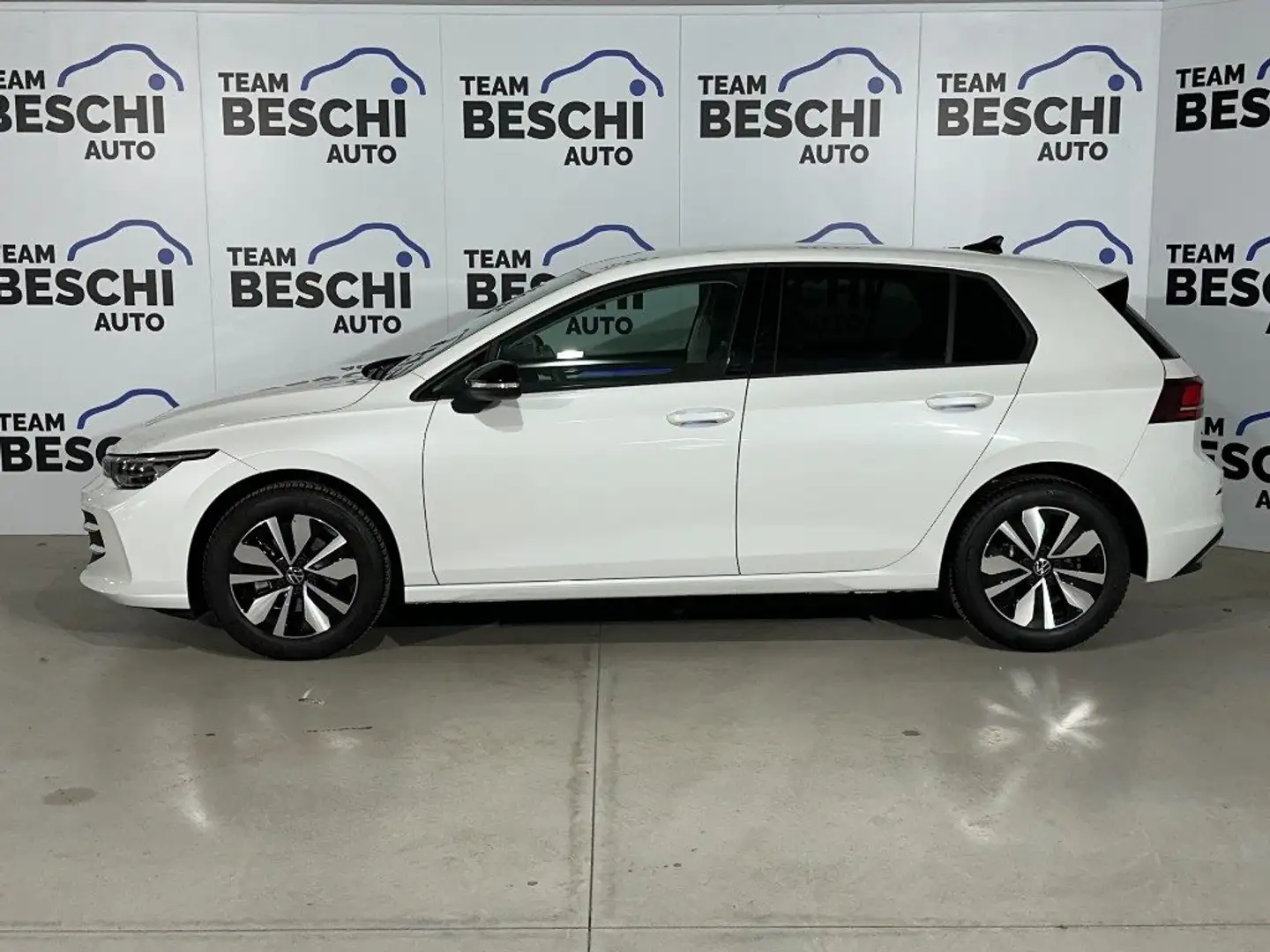 Volkswagen Golf 2.0 TDI 150 CV DSG Bianco - 2