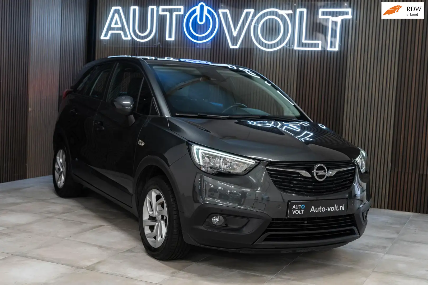 Opel Crossland X 1.2 Turbo Innovation Grijs - 1
