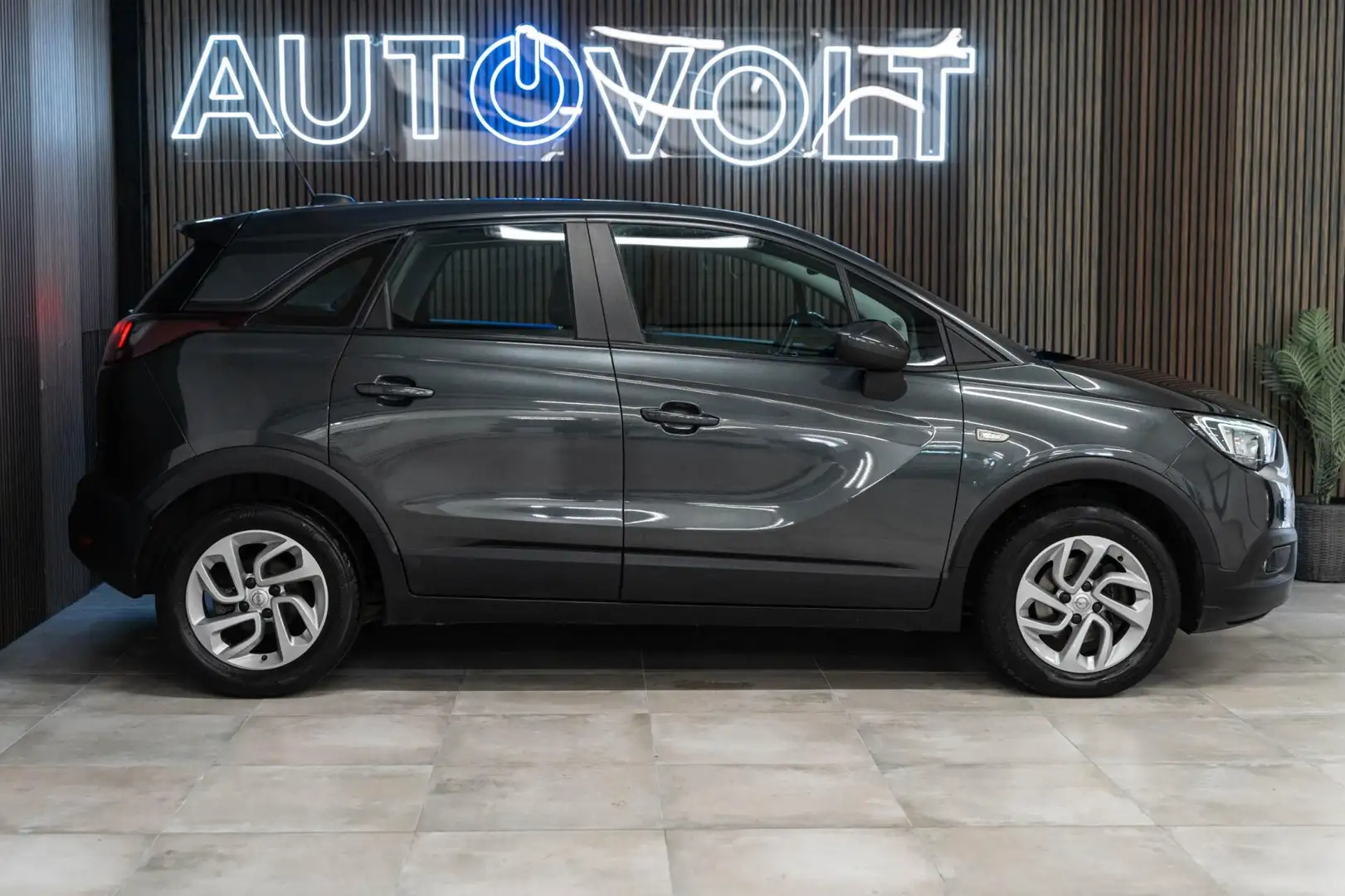 Opel Crossland X 1.2 Turbo Innovation Grijs - 2