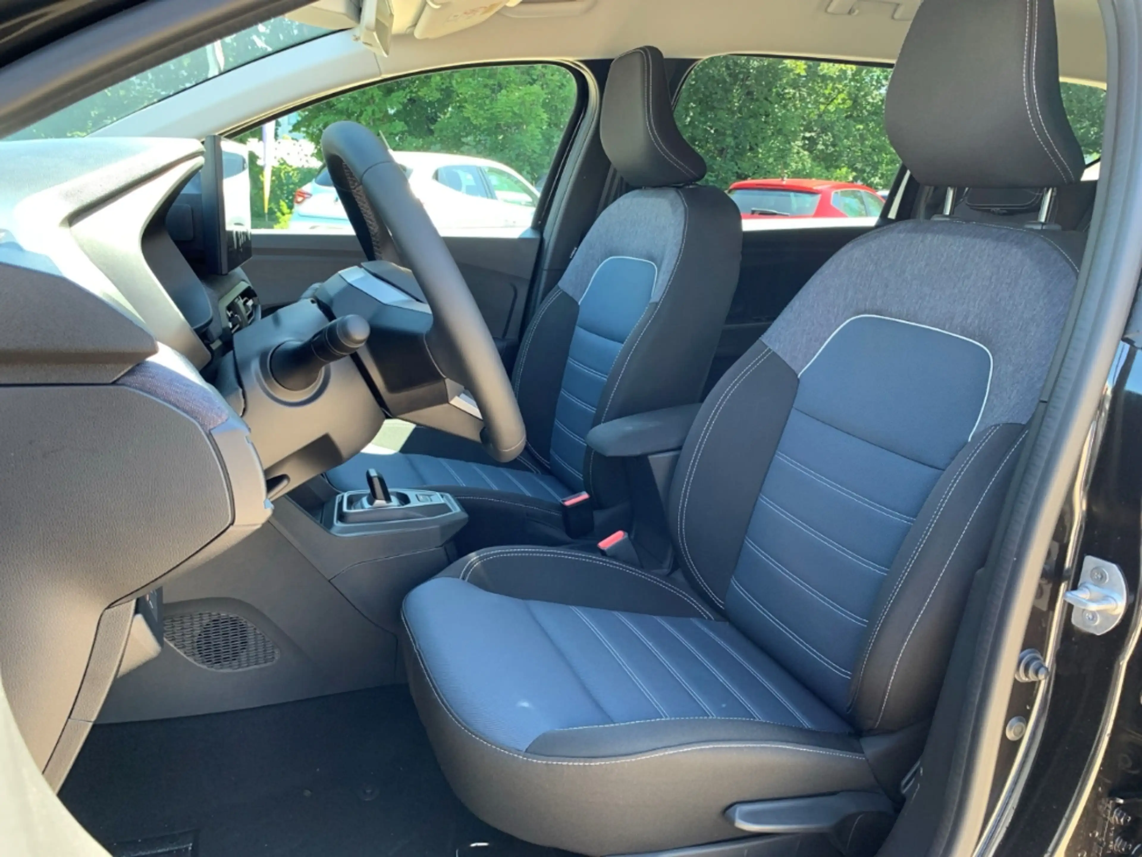 Dacia Jogger JOURNEY HYBRID 155 7-SITZER Journey SHZ+PDC+NAVI — photo 9