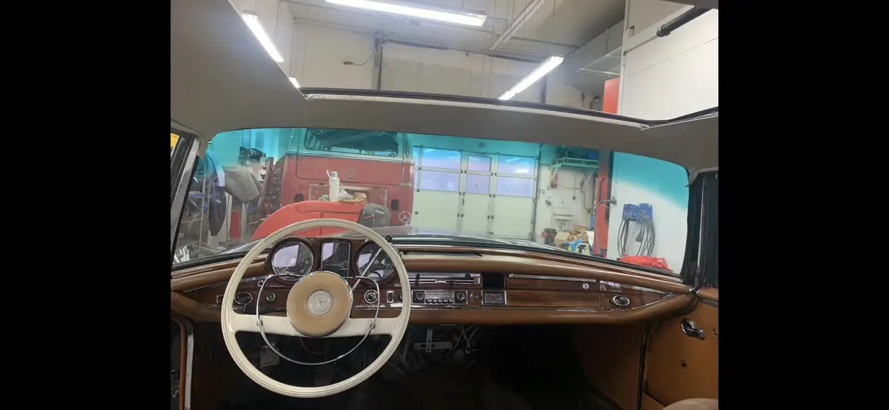 Mercedes-Benz 250 Se/c, foto 2