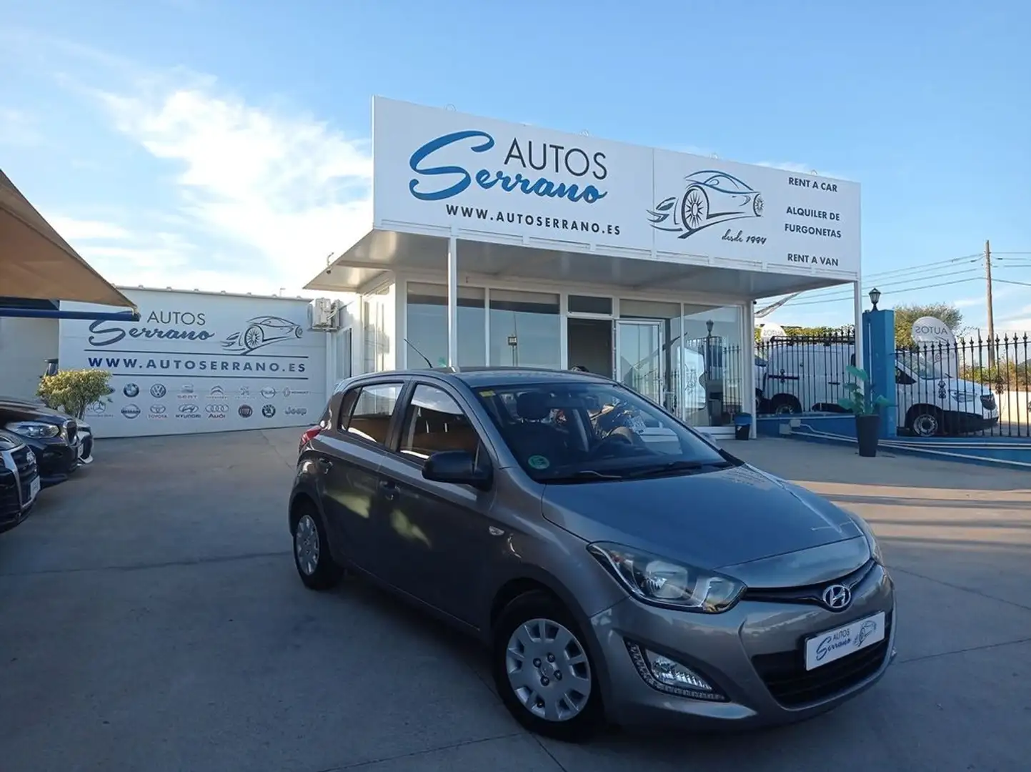 Hyundai i20 1.2 85cv Grau - 1