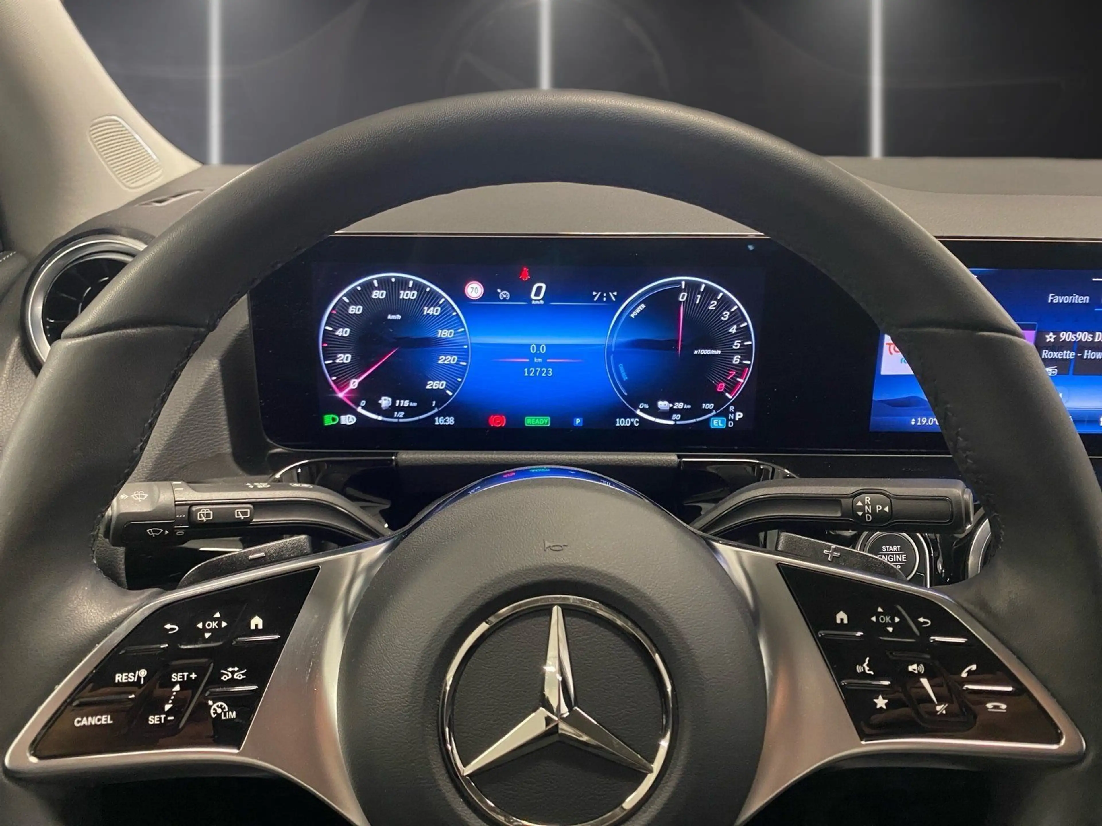 Mercedes-Benz GLA 250 e Progressive*AHK*LED*Kamera*Easy-Pack* — photo 8