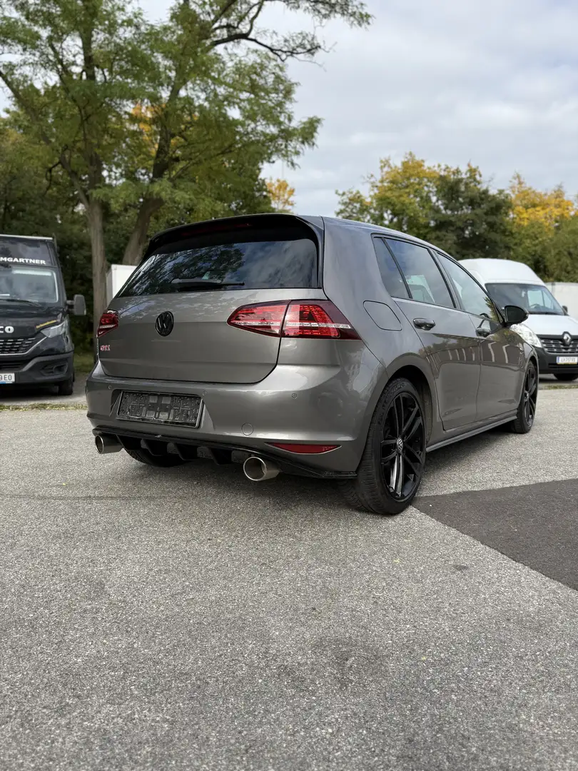Volkswagen Golf GTD 2,0 TDI - 2
