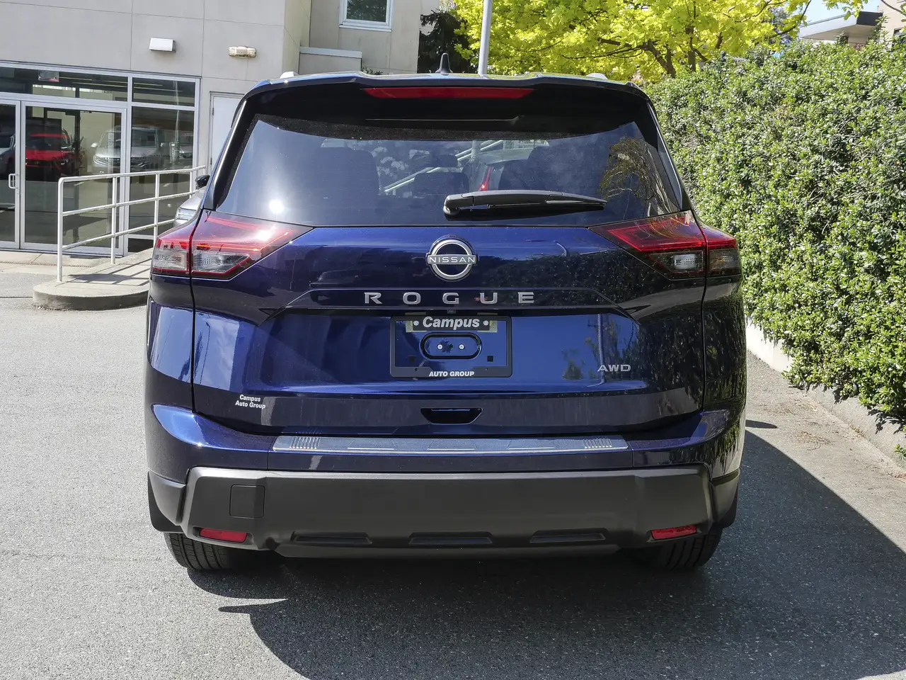 Nissan Rogue снимка Nissan Rogue
