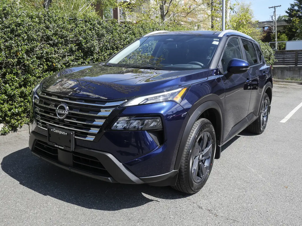 Nissan Rogue снимка Nissan Rogue