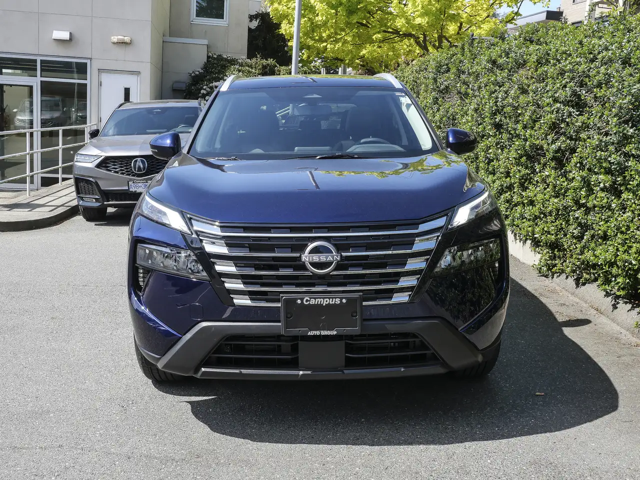 Nissan Rogue снимка Nissan Rogue