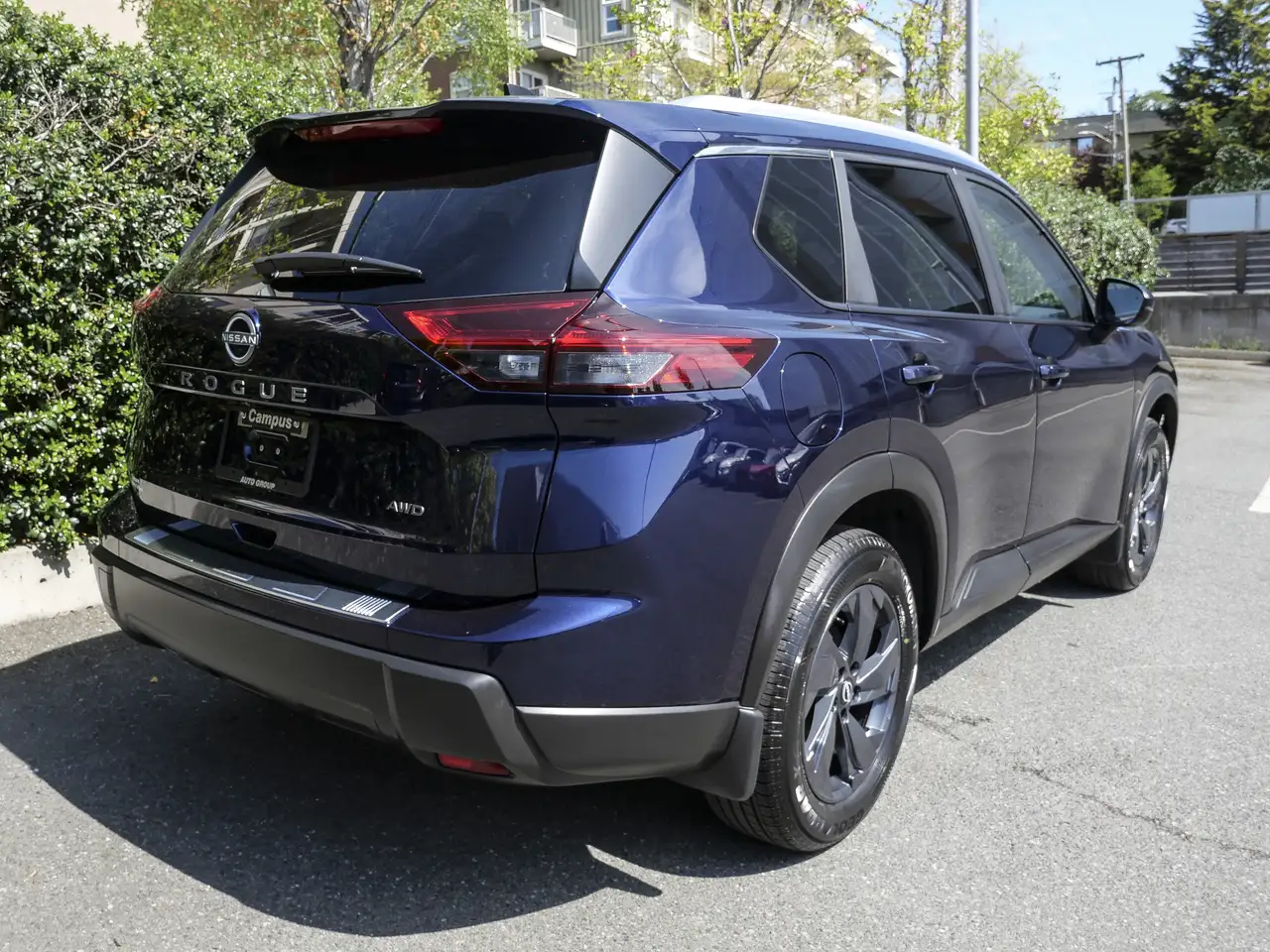 Nissan Rogue снимка Nissan Rogue