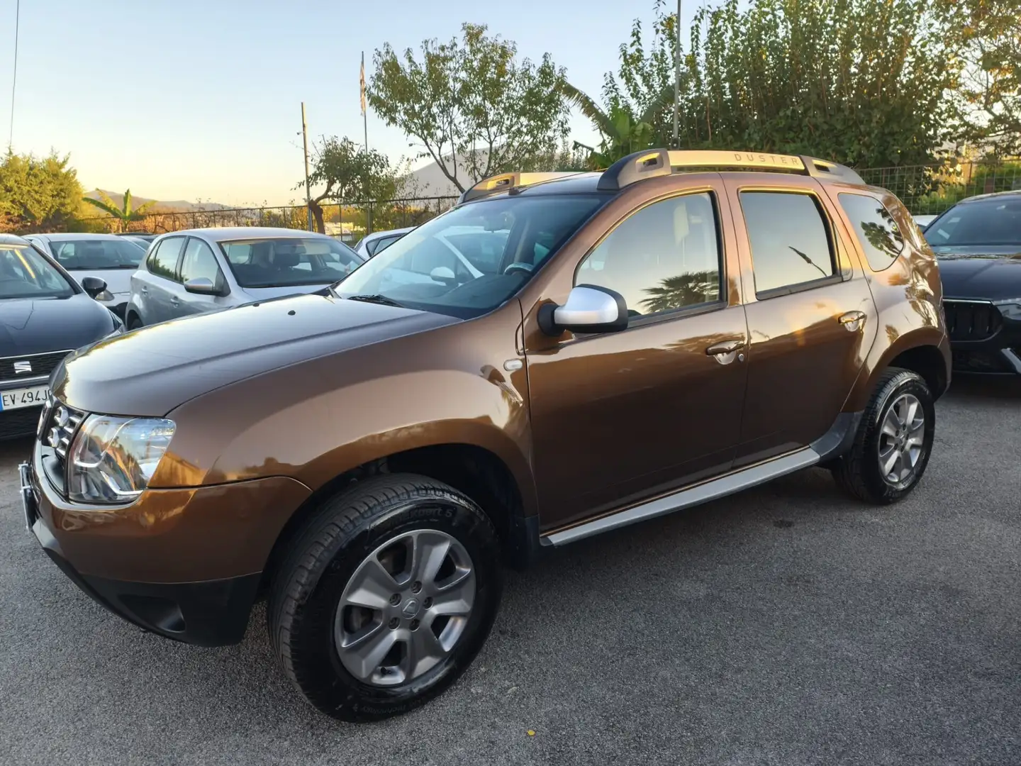 Dacia Duster 1.2 GPL EXPRESSION 125CV Brun - 2
